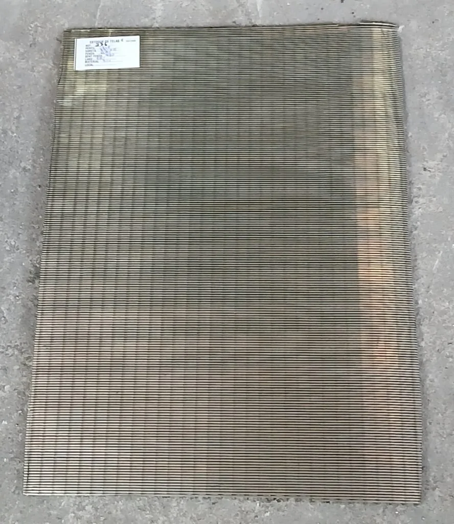 276 - Tela Eletrofundida - Fenda 0,90 mm